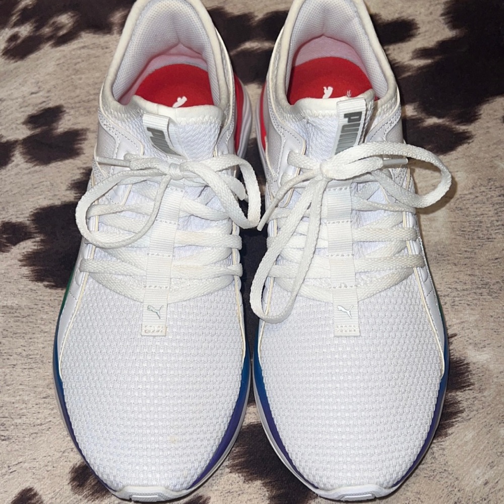 Puma PRIDE size 8.5 women’s